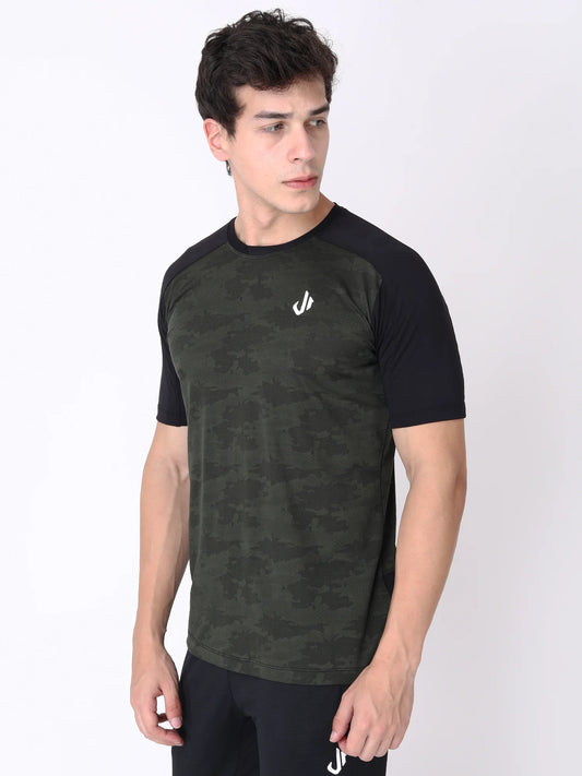 Jeffa Camouflage Jacquard T-shirt in Olive