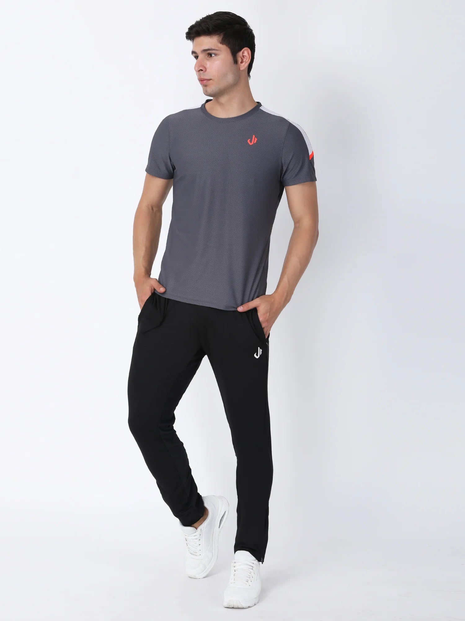 Jeffa Endurance T-shirt in Grey