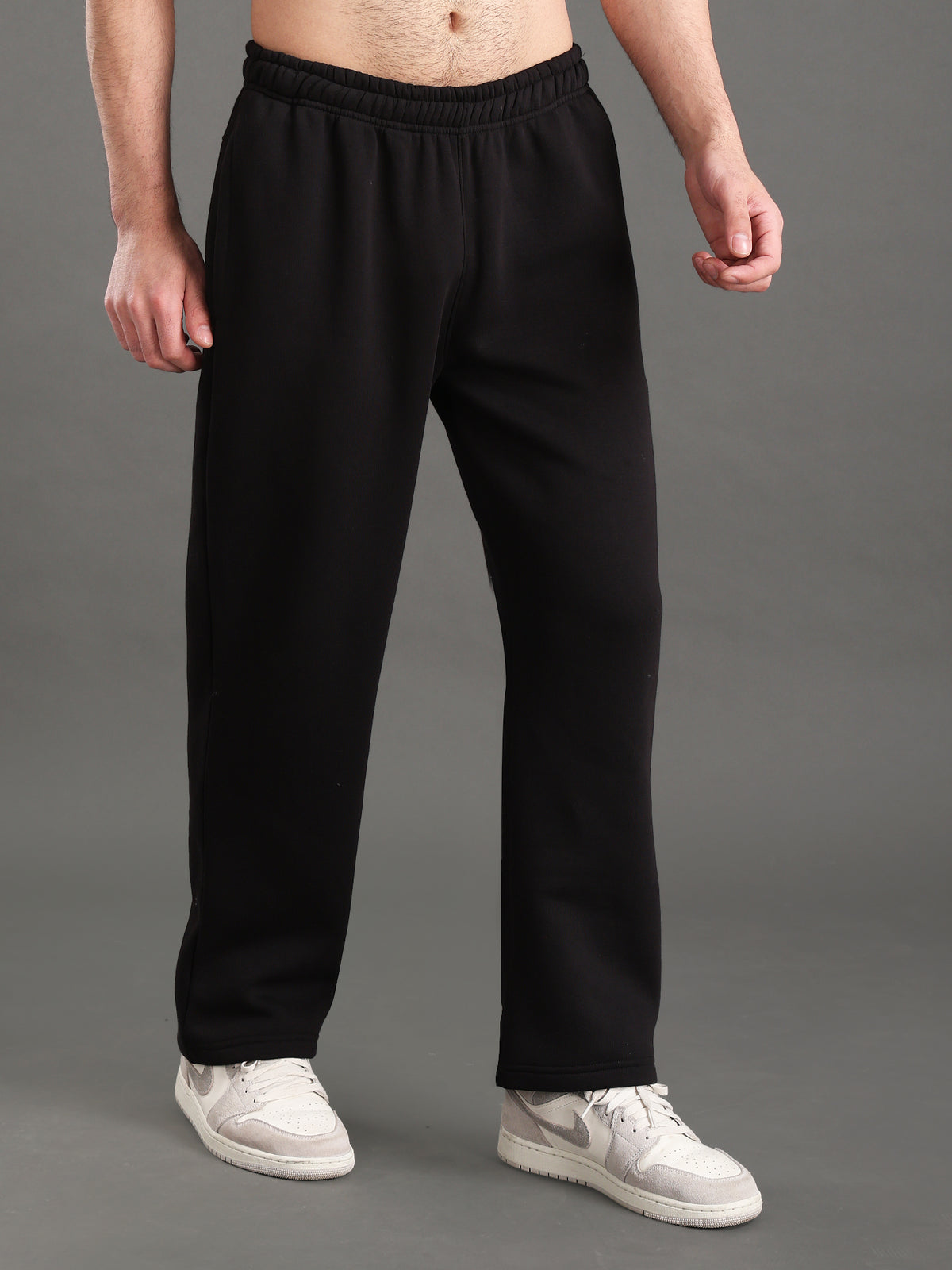 Core Essential Sweatpants (Black)