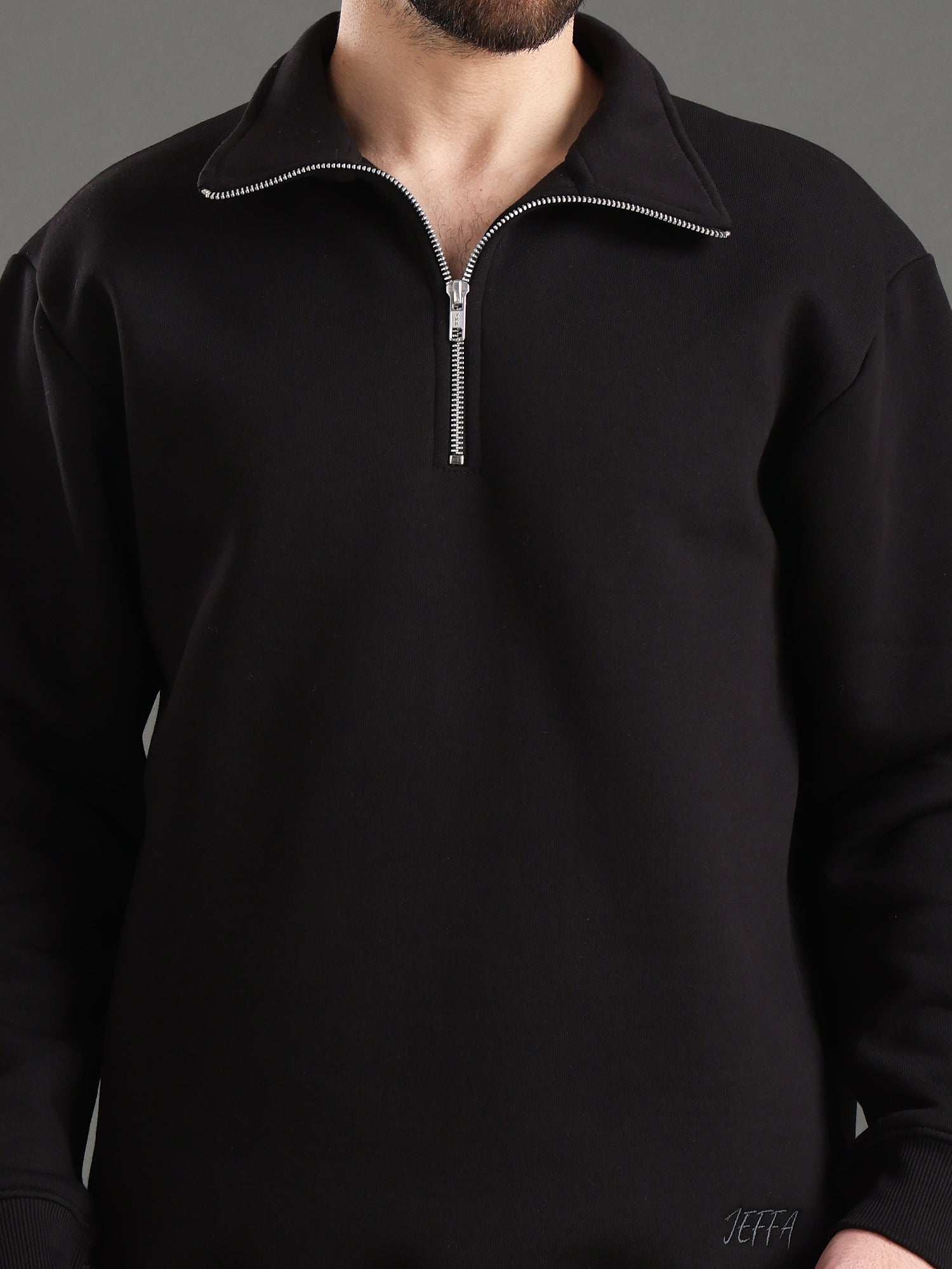 Core Essential Zip-Up Sweatshirt (Black) – JEFFA