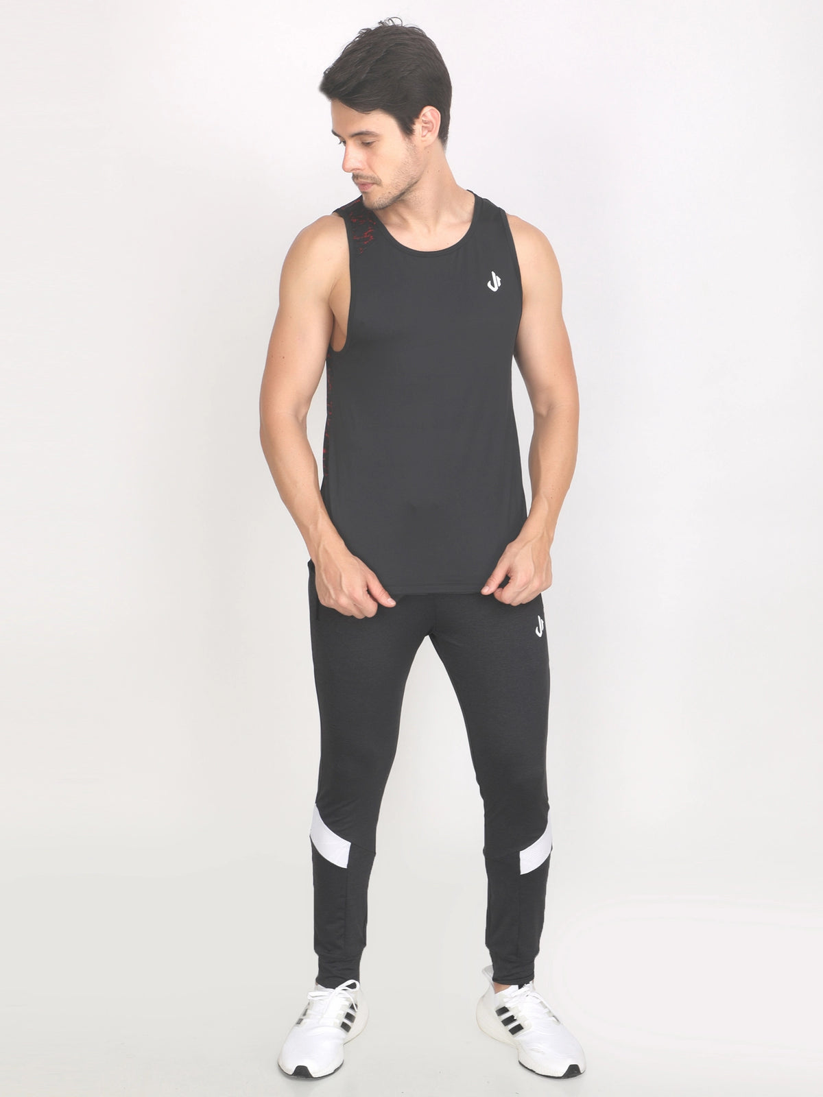 Jeffa Printed Running Vest in Black