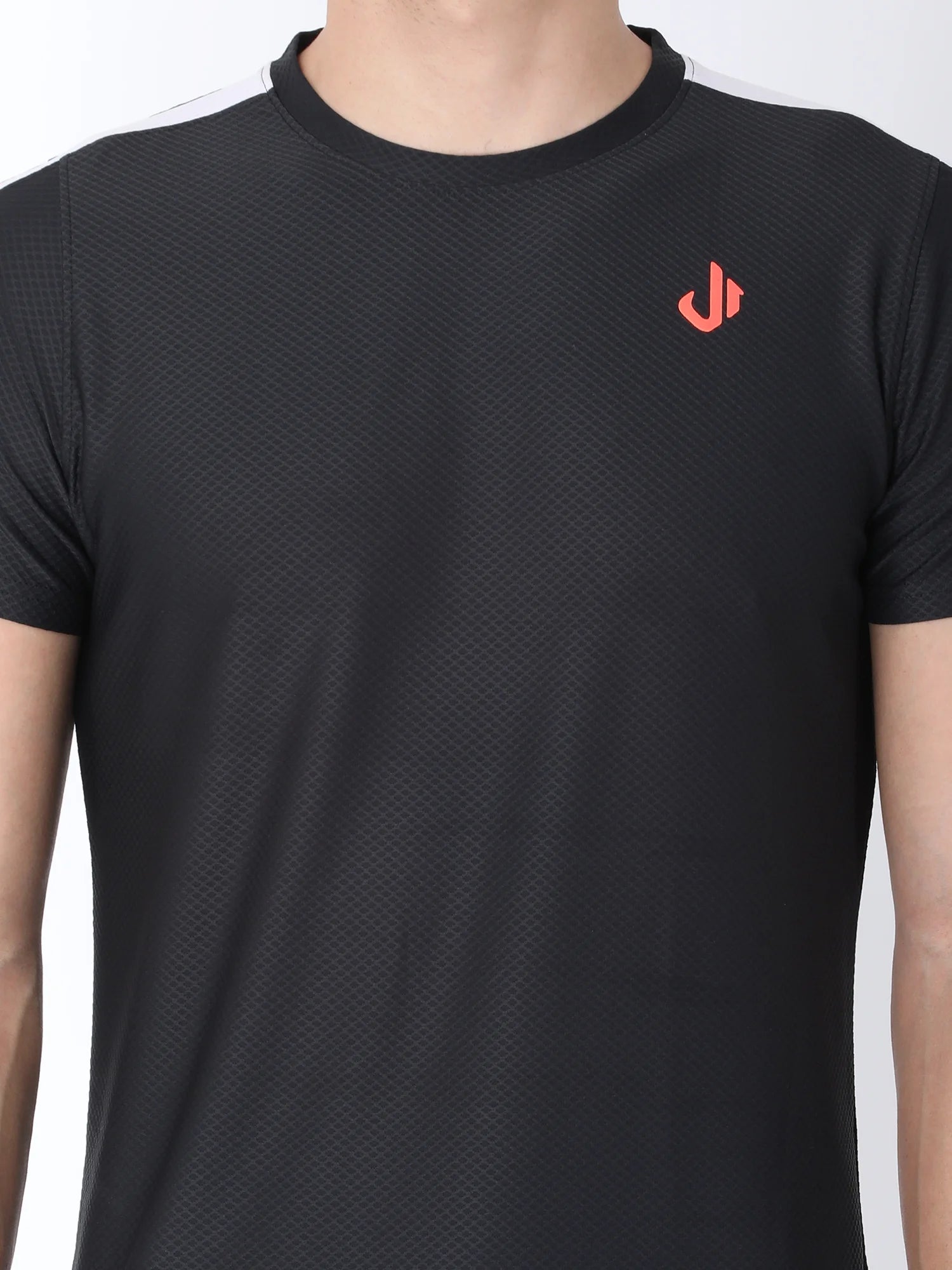 Jeffa Endurance T-shirt in Black