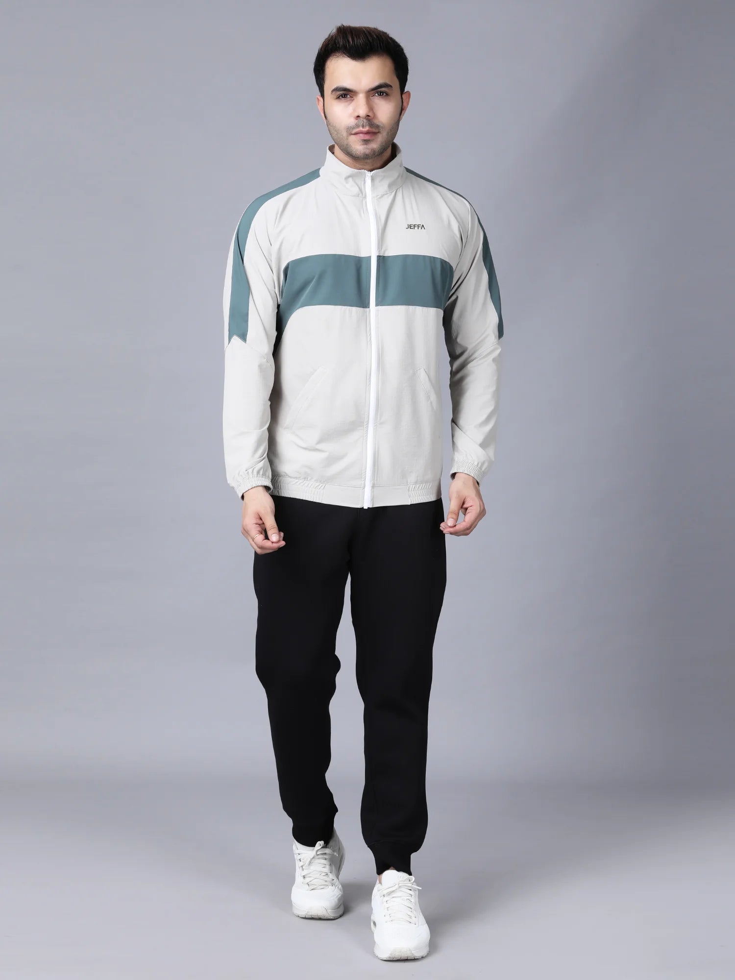 Momentum Nylon Jacket Light Grey