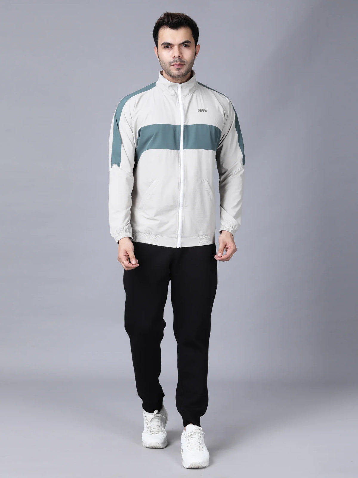 Momentum Nylon Jacket Light Grey