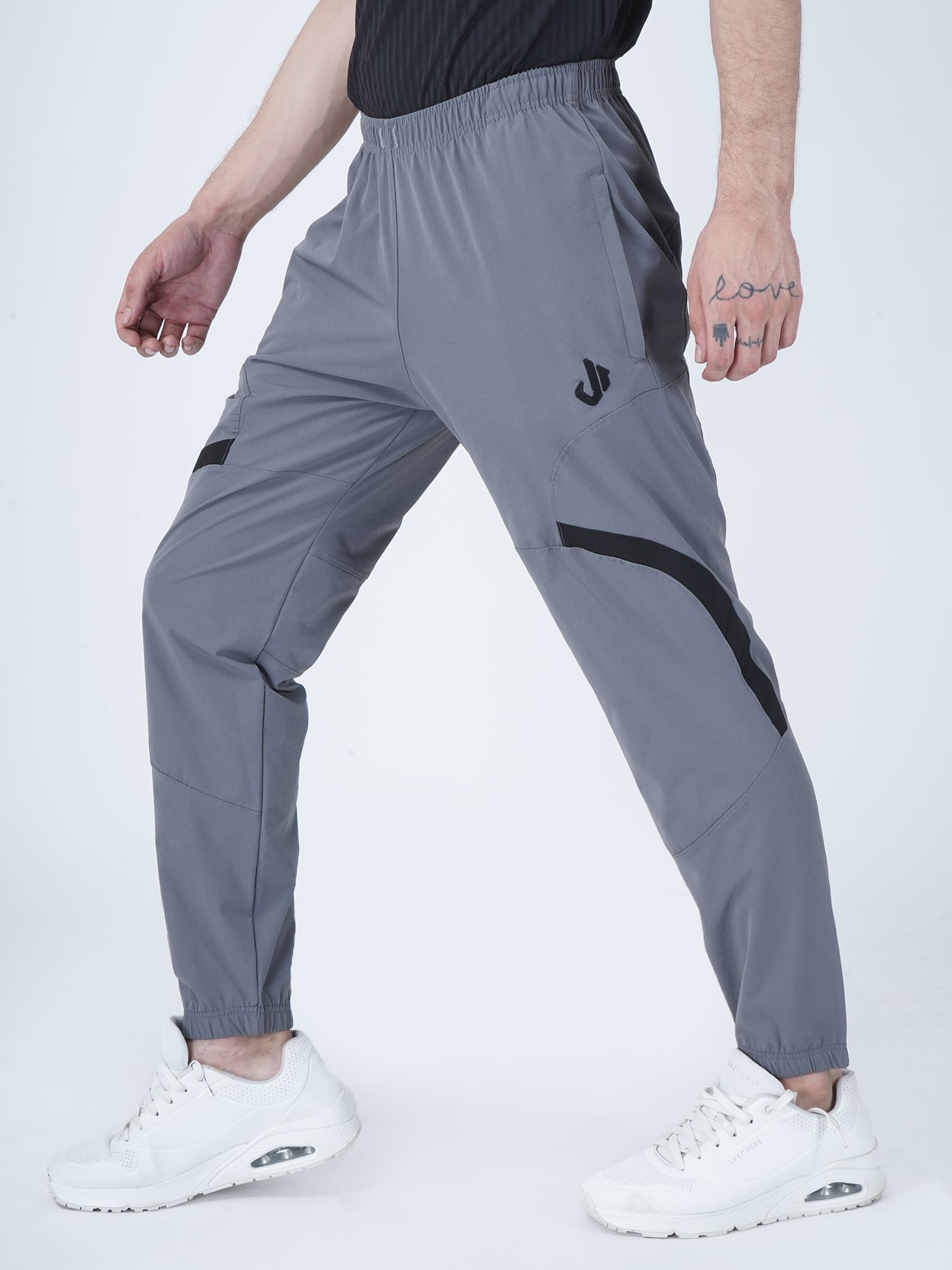 Peak Performance Nylon Jogger Grey